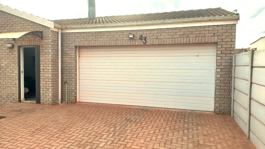 3 Bedroom Property for Sale in Vredenburg Western Cape